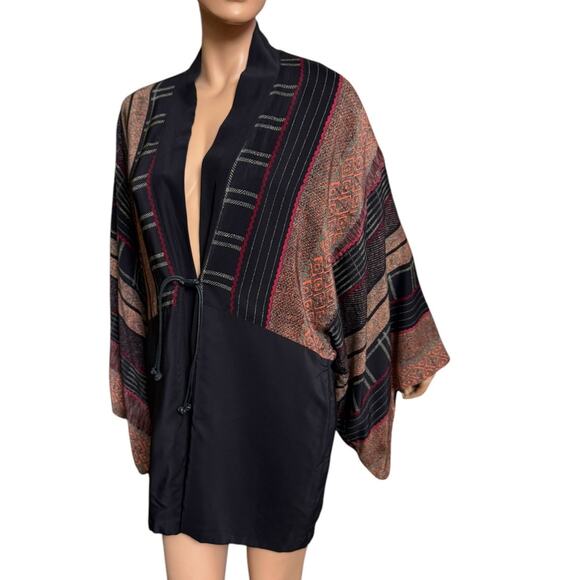 La Squadra Vintage 100% Silk Kimono Size M Tie in the Front Wide Sleeves - Picture 4 of 6